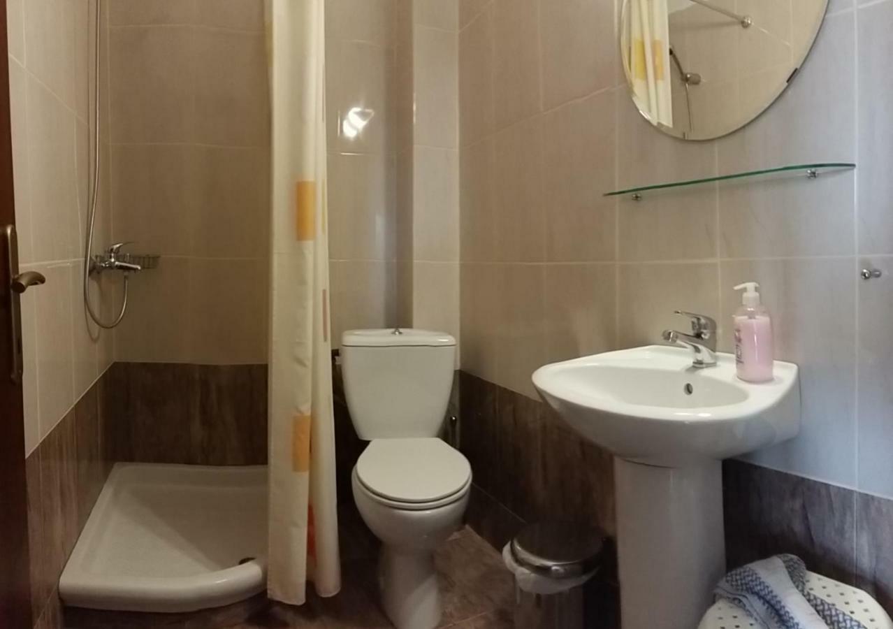 Gougousis Apartments Kaloyiros Bagian luar foto